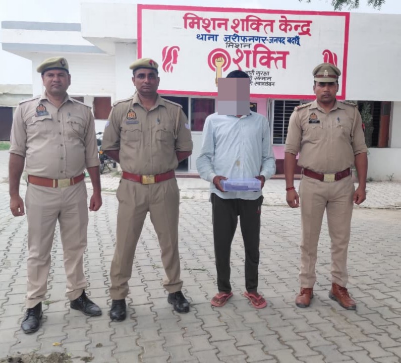 सोशल मीडिया पर तमंचा लहराकर धमकी देने वाला युवक गिरफ्तार, अवैध हथियार सहित जरीफनगर पुलिस की कार्रवाई